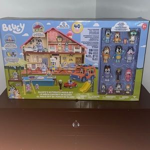 Bluey’s Ultimate Mega Set